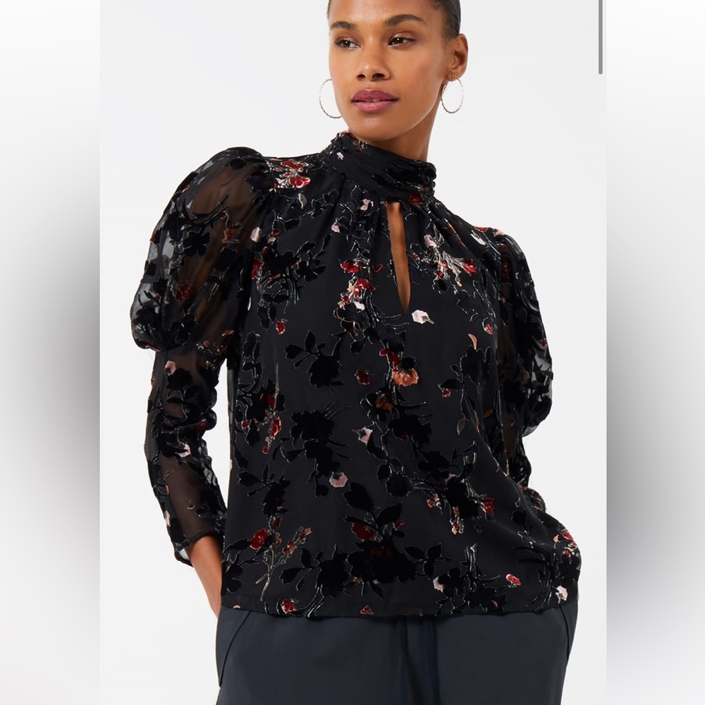 NWT French Connection Guthern Top